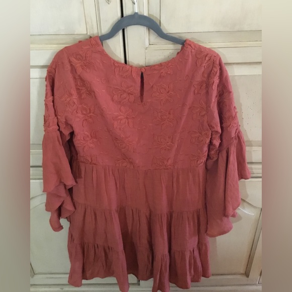 Umgee Boho Embroidered Dress Flutter Sleeves Keyhole Button Size Small - Picture 2 of 4